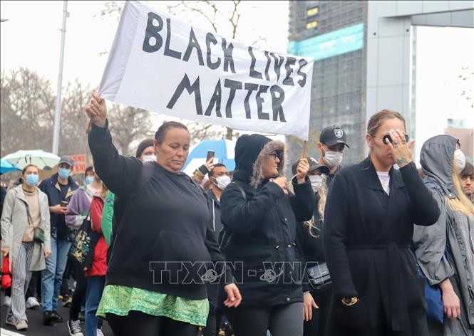 Protestas antirracistas se extienden más allá de las fronteras de Estados Unidos - ảnh 1