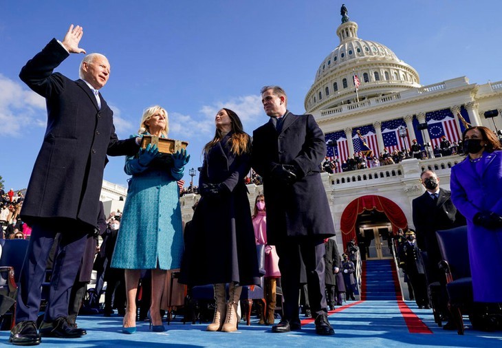 Joe Biden toma posesión como 46º presidente de Estados Unidos - ảnh 1