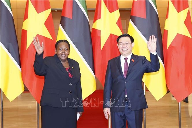 Ceremonia de bienvenida a la presidenta de la Asamblea Nacional de Mozambique - ảnh 1