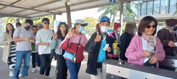 Quang Ninh listo para recibir visitantes en vacaciones del Año Nuevo Lunar - ảnh 2