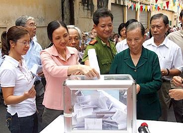 Actuar por los pobres - hermosa tradición de los vietnamitas - ảnh 1