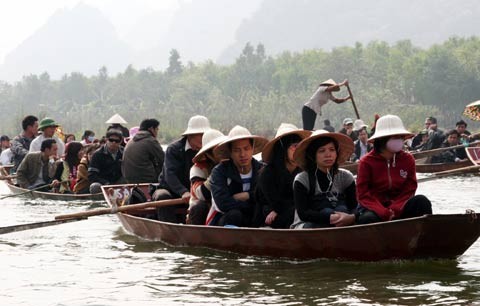 Preparativos para el Festival de la Pagoda de Huong (Perfume) - ảnh 1