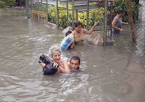 Cuba: miles de evacuados por intensas lluvias - ảnh 1