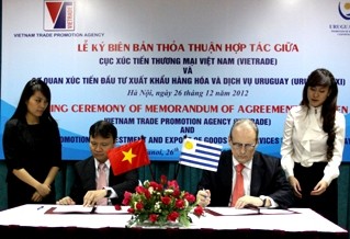 Vietnam y Uruguay amplían cooperación en diferentes sectores - ảnh 1