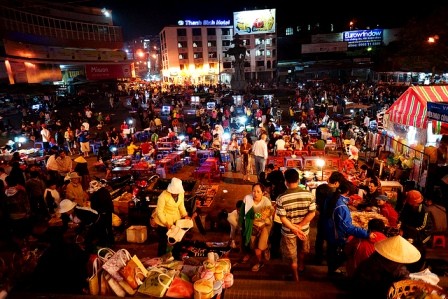 Típica gastronomía nocturna de Da Lat - ảnh 3