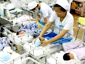 Comunidad internacional valora avances sanitarios de Vietnam - ảnh 1