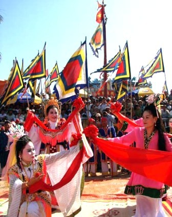 Ritual folclórico en homenaje a los patrulleros antiguos de islas - ảnh 2