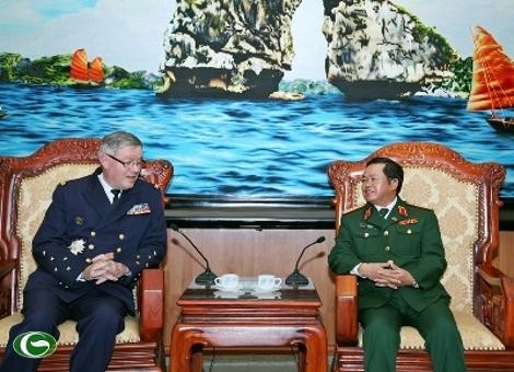 Vietnam y Francia coinciden en fomentar la cooperación bilateral en defensa - ảnh 1