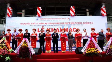 280 empresas en Feria Internacional de Inversión, Comercio y Servicios en Danang - ảnh 1