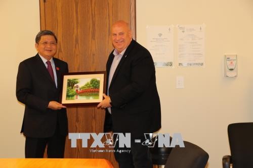 Vietnam, Canada boost legislative ties, CPTPP approval - ảnh 1