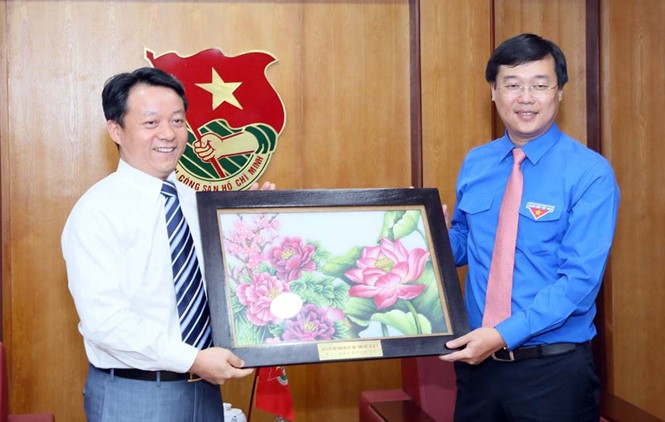 Vietnam, China enhance youth cooperation - ảnh 1