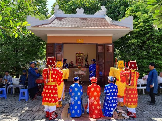 껀터 (Cần Thơ)의 가장 오래된 정자에서 평안풍작 기원 축제 - ảnh 1