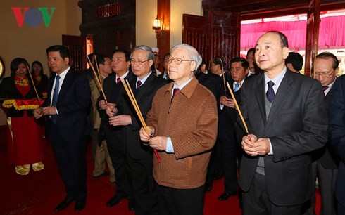 Nguyen Phu Trong rend hommage à Nguyen Duc Canh à l’occasion des 110 ans de sa naissance  - ảnh 1