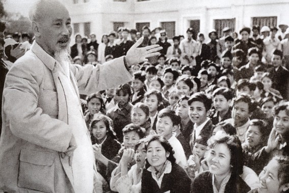 La formation des cadres dans la pensée Hô Chi Minh - ảnh 1