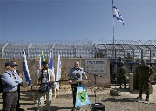 Golan: réouverture lundi du point de passage de Qouneitra entre Israël et Syrie - ảnh 1