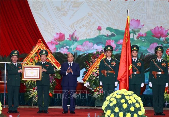 Nguyên Xuân Phuc à la Journée traditionnelle des garde-frontières - ảnh 1