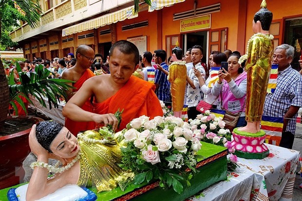 Nguyên Xuân Phuc souhaite une bonne fête de Chôl Chnam Thmây - ảnh 1