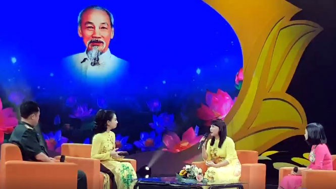 Rencontre entre les figures exemplaires du mouvement «Etudier et suivre l’exemple moral du président Hô Chi Minh» - ảnh 1