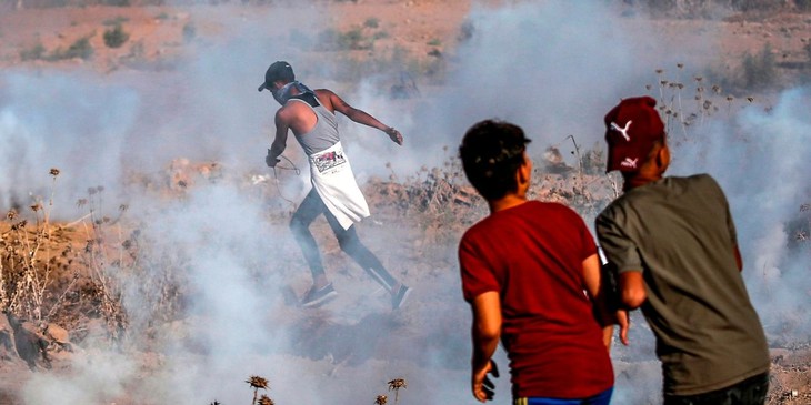 Israël bombarde des cibles du Hamas à Gaza en réaction à des tirs de roquettes - ảnh 1