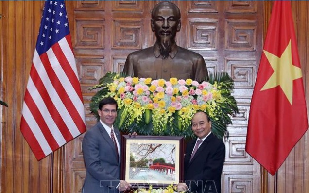 Mark Esper reçu par Nguyên Xuân Phuc - ảnh 1