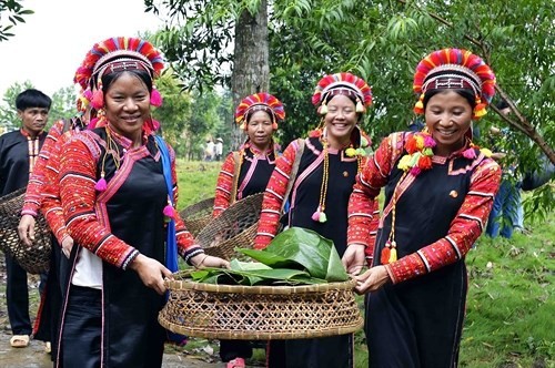 Le Nouvel an traditionnel des La Hu - ảnh 2