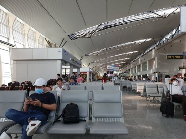 Un passager japonais à bord d’un vol de Vietnam Airlines testé positif au SARS-CoV-2 - ảnh 1