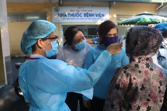 Covid-19: Retour à domicile des 2.000 cas en isolement à Hô Chi Minh-ville - ảnh 1