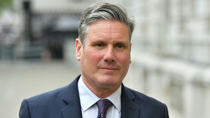 Keir Starmer élu à la tête du Parti travailliste britannique - ảnh 1