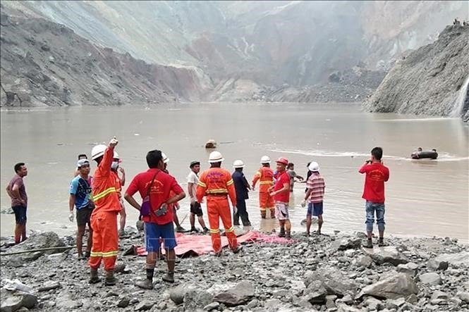 Myanmar : 113 morts dans un éboulement - ảnh 1