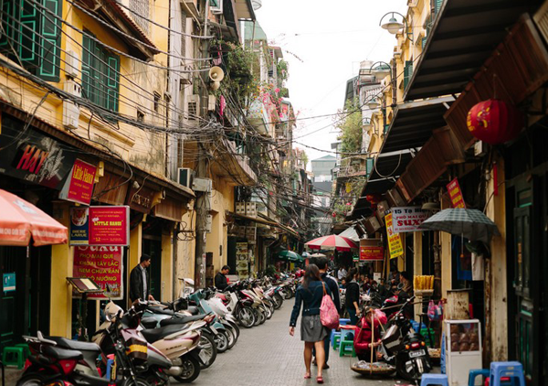 La conservation du vieux quartier, élément phare de la coopération décentralisée franco-vietnamienne - ảnh 1