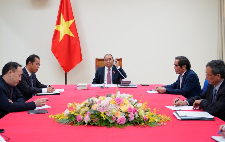 Conversation téléphonique entre Nguyên Xuân Phuc et Thongloun Sisoulith - ảnh 1