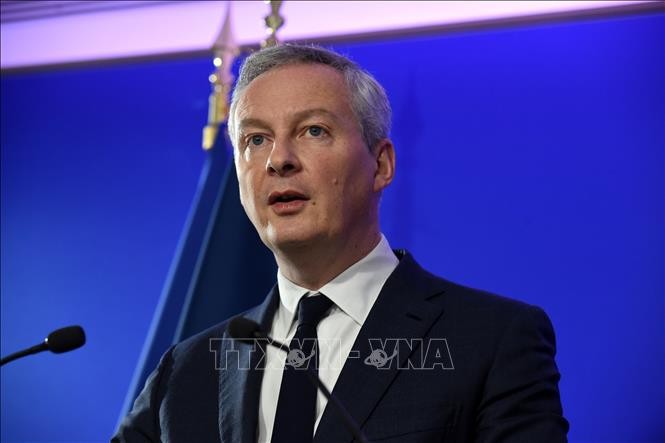 France: Bruno Le Maire annonce un accord sur le gel des primes d’assurance en 2021 pour les secteurs les plus touchés par la crise sanitaire - ảnh 1