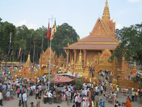 Célébrer la  fête Chôl Chnam Thmây de manière décente - ảnh 1