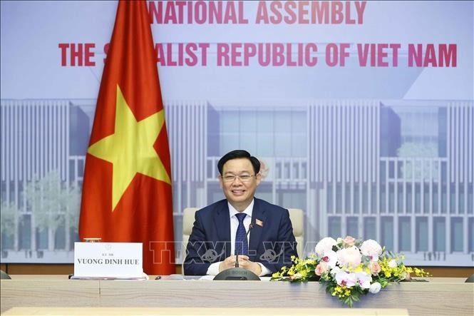 Vietnam-Chine: entretien Vuong Dinh Huê – Li Zhanshu - ảnh 1