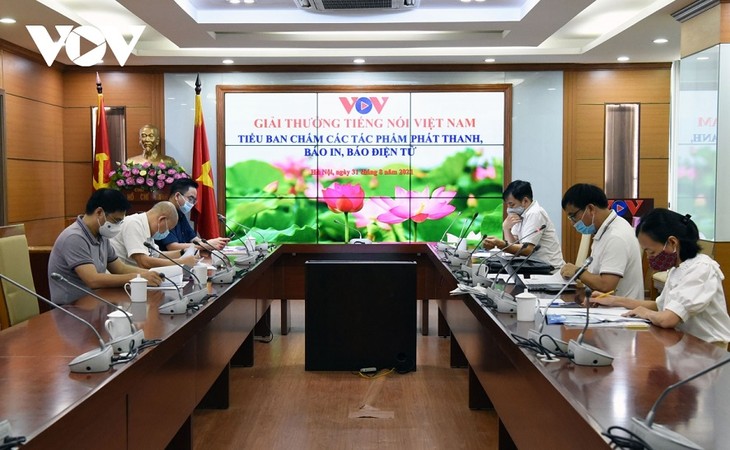 Remise des prix “La Voix du Vietnam” de 2021 - ảnh 1