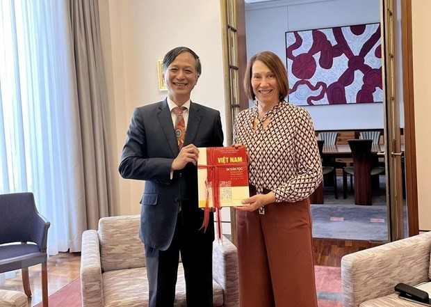 Nguyên Tât Thành rencontre la nouvelle présidente du Sénat australien, Sue Lines - ảnh 1