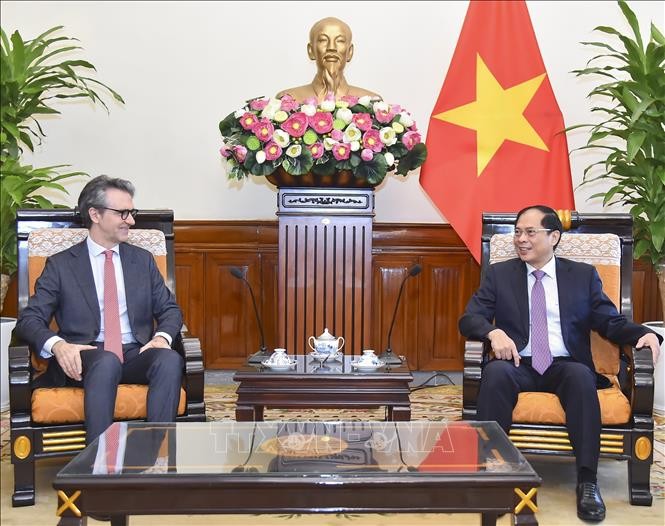 Le Vietnam accorde une grande importance à ses relations avec l'Union européenne - ảnh 1