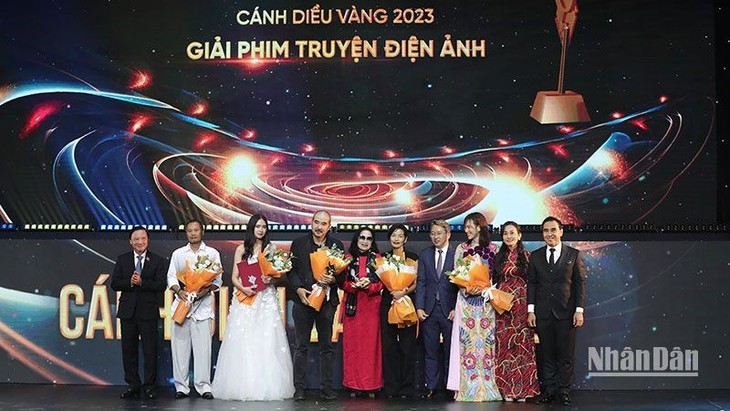 “Tro tàn rực rỡ” remporte le Cerf-volant d’or 2023 - ảnh 1