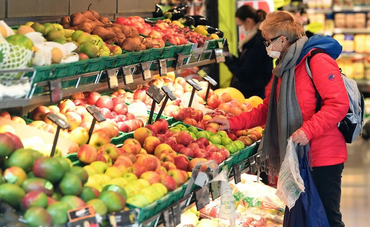 Zone euro: l’inflation en léger recul à 2,8% sur un an - ảnh 1