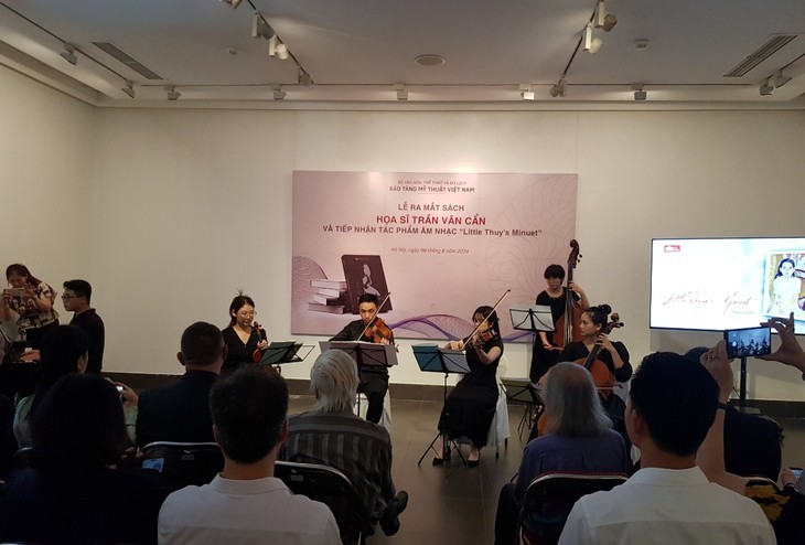 «Little Thuy’s Minuet», le coup de cœur d’un compositeur britannique pour le Vietnam  - ảnh 1