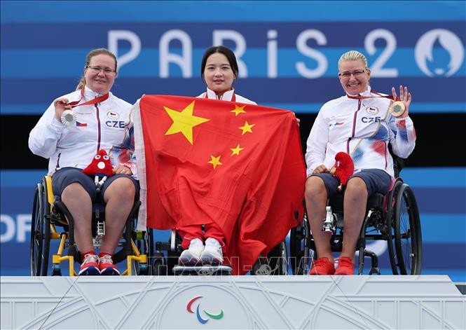 Jeux Paralympiques de Paris 2024: Les trois premières positions du tableau des médailles restent inchangées - ảnh 1