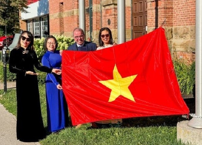 Célébrations de la Fête nationale du Vietnam à l’étranger - ảnh 3