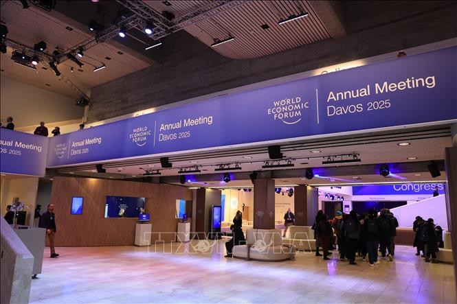 Forum de Davos 2025: De nouvelles priorités de discussion dans un nouveau contexte - ảnh 1