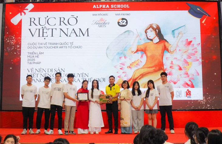 Ruc ro Viêt Nam: les couleurs d’un héritage vivant - ảnh 1