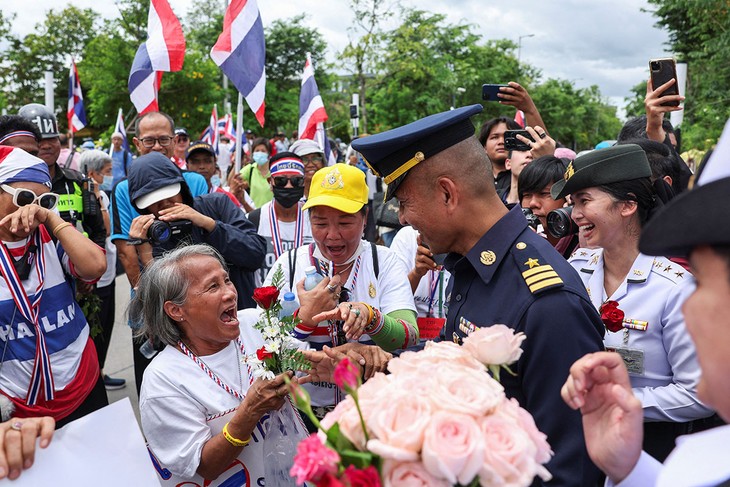 La Thaïlande et le Cambodge conviennent de cesser les hostilités et les mouvements de troupes - ảnh 1