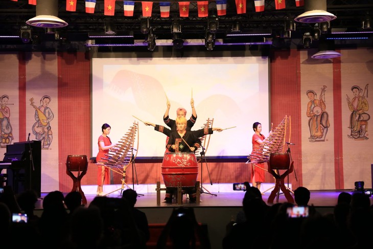 Le festival Bonjour Vietnam, un Vietnam vivant au cœur de Paris - ảnh 5
