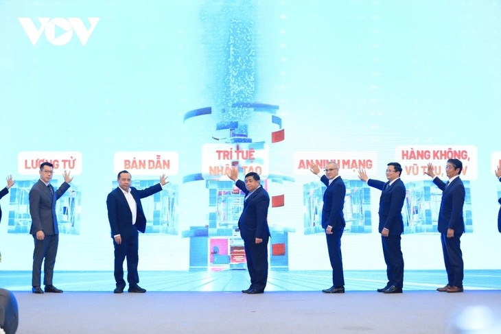 Le Vietnam mise sur la technologie pour échapper au piège du revenu intermédiaire - ảnh 2