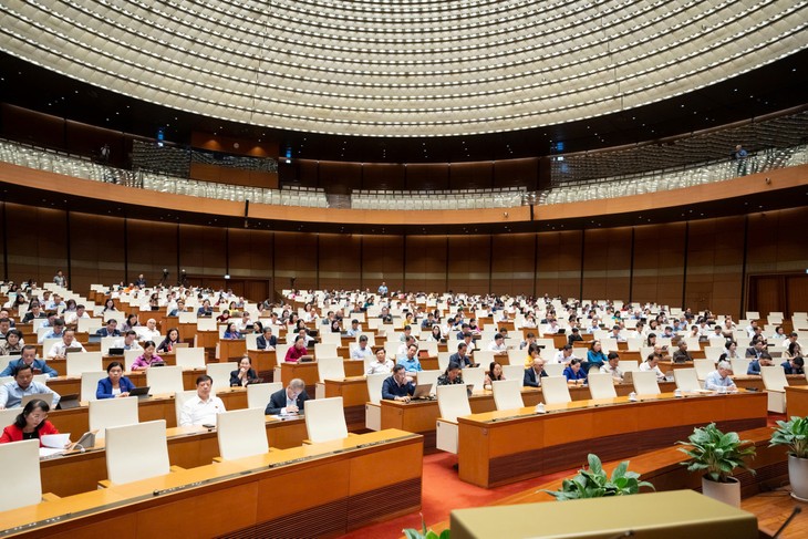 Priorité aux projets de collecte et de traitement des déchets solides dans le programme d’investissement public à moyen terme - ảnh 1