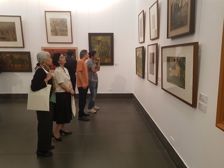 Vernissage de l’exposition “Cent ans d’art moderne” au Musée des Beaux-Arts du Vietnam - ảnh 1