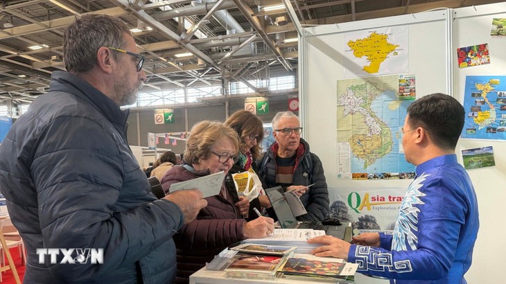 Le tourisme vietnamien séduit de plus en plus les voyageurs français - ảnh 1
